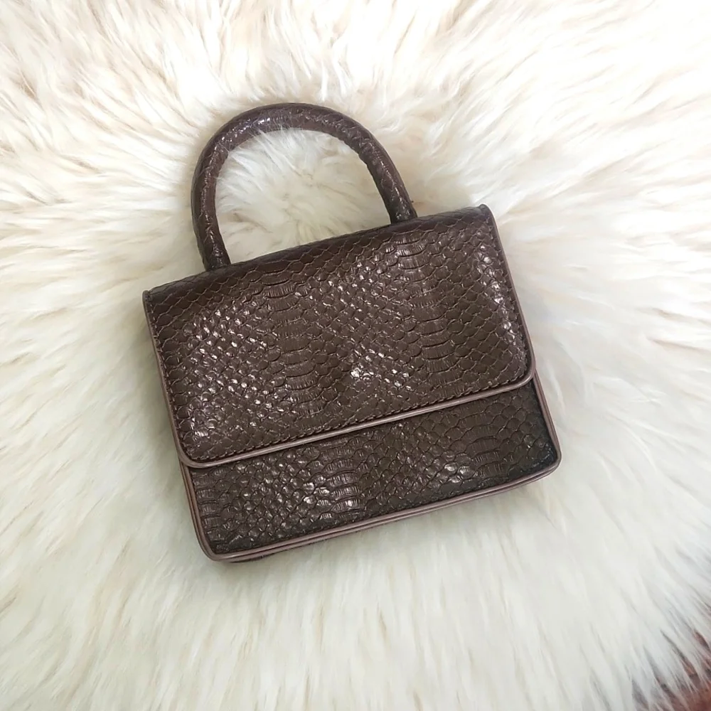 Urban Expressions Mini Brown Purse - Picture 1 of 5
